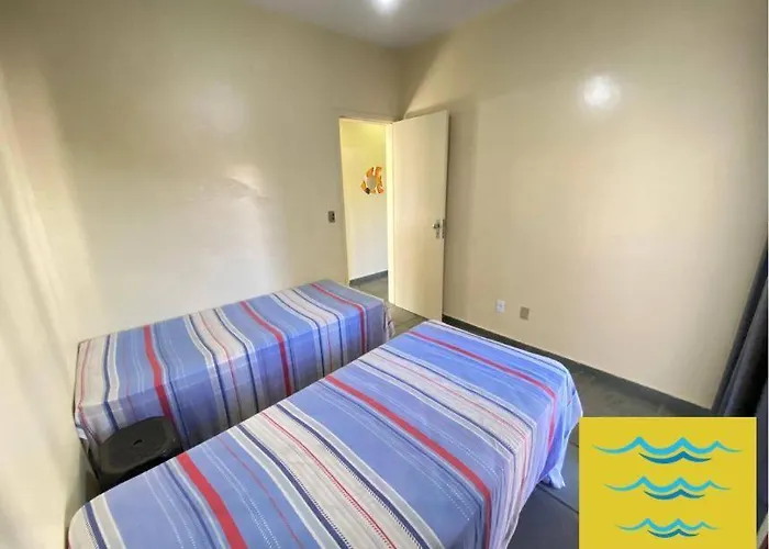 Apartamento amplo - 1 quarteirão da Praia do Forte Cabo Frio